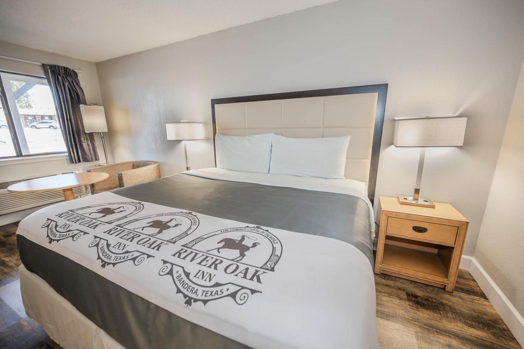 بانديرا River Oak Inn المظهر الخارجي الصورة