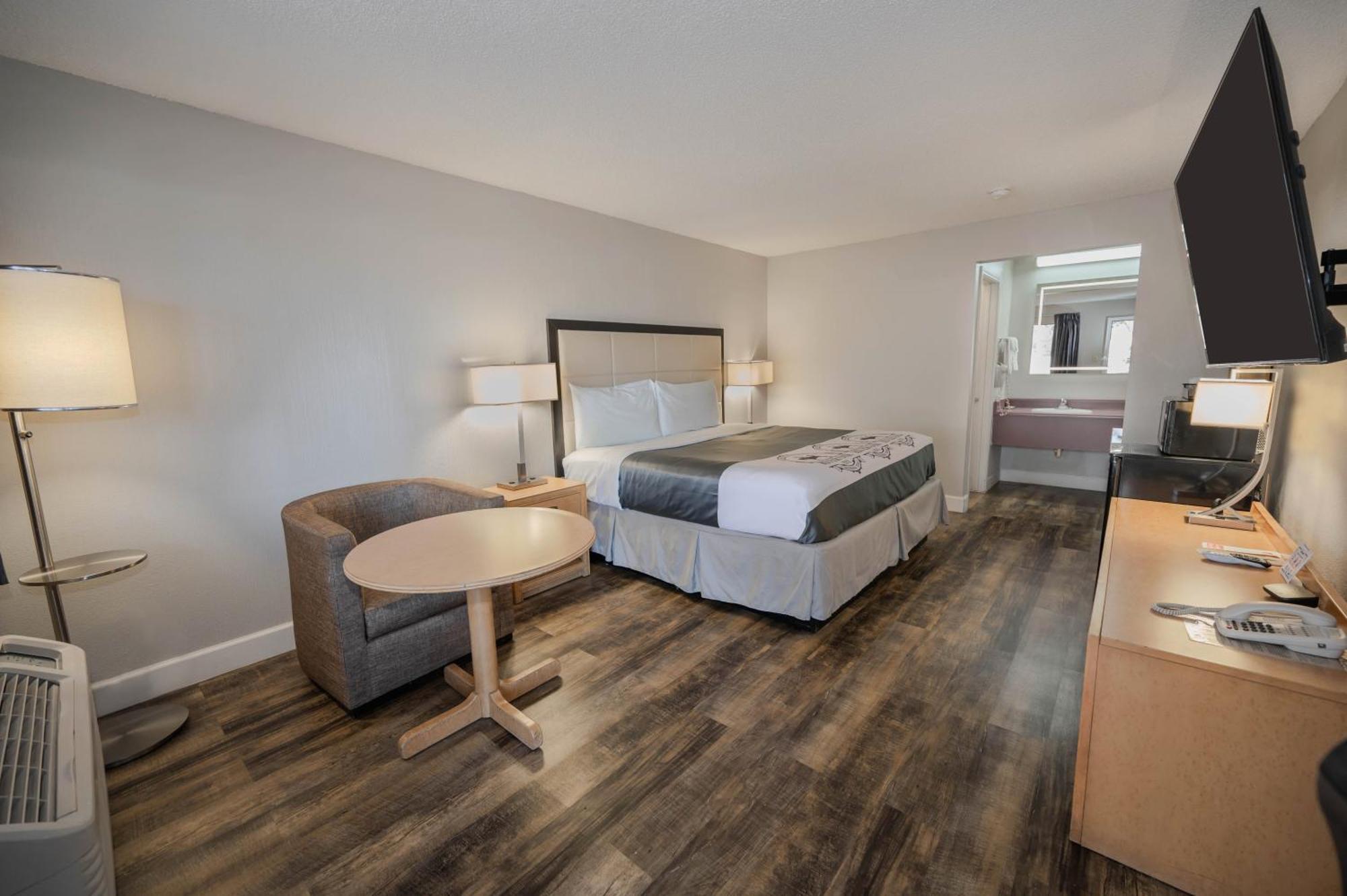بانديرا River Oak Inn المظهر الخارجي الصورة
